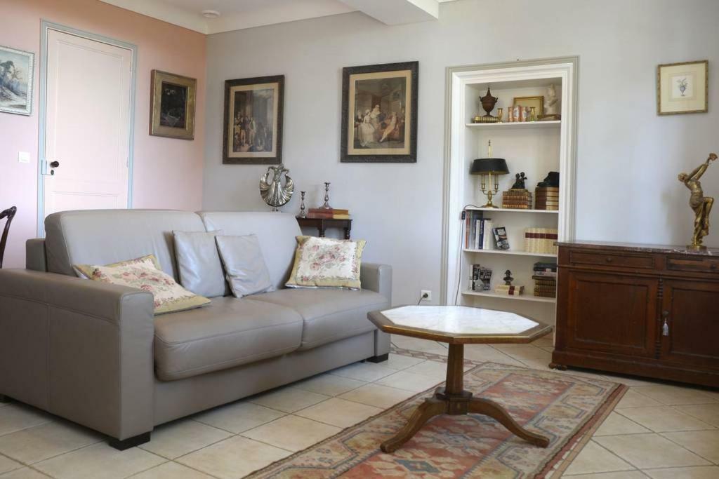 Les Deux Cedres Apartamento Bergerac Exterior foto